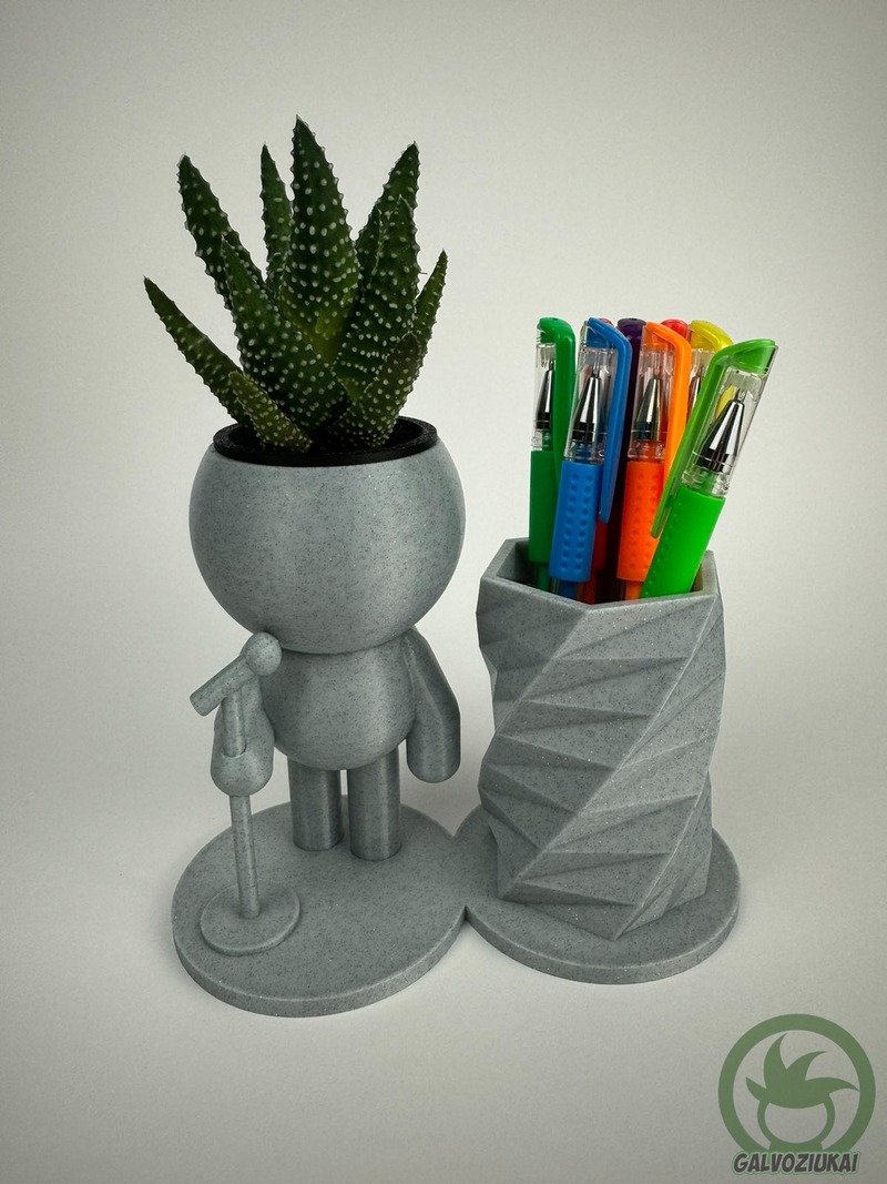 GALVOZIUKAS – Atlikėjas su pieštukine