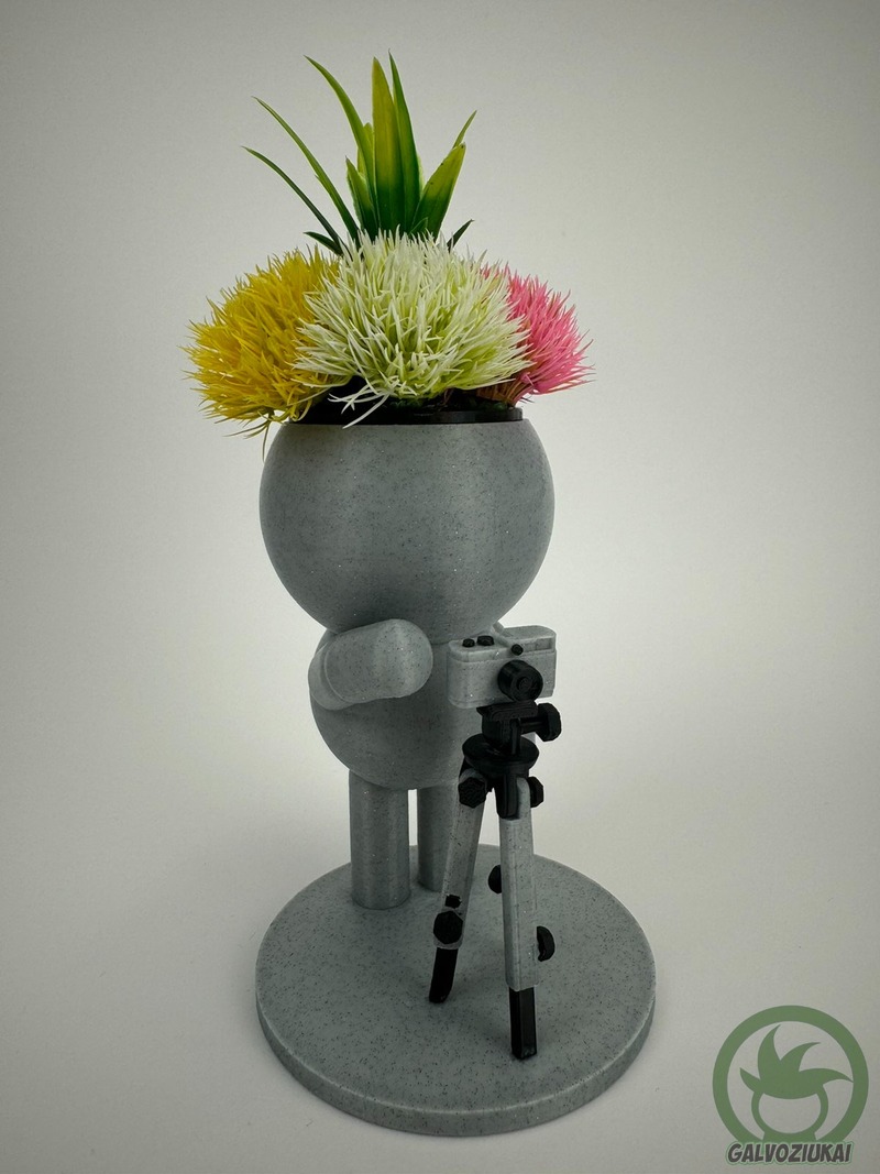 GALVOZIUKAS – Fotografas su trikoju - Image 2