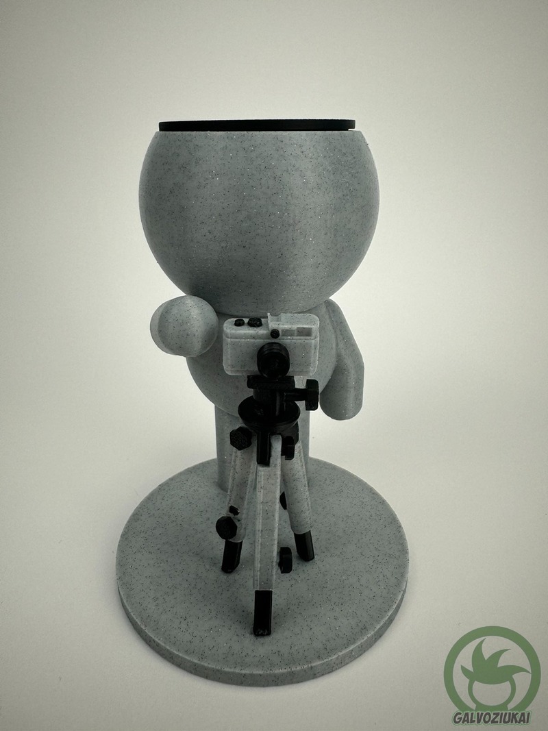 GALVOZIUKAS – Fotografas su trikoju - Image 4