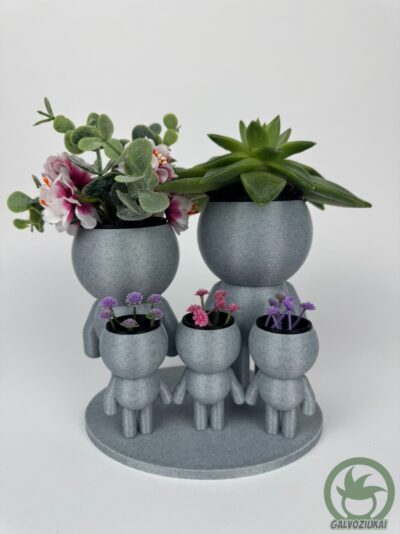 GALVOZIUKAS – Šeima su trimis vaikais