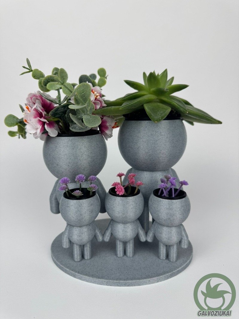 GALVOZIUKAS – Šeima su trimis vaikais