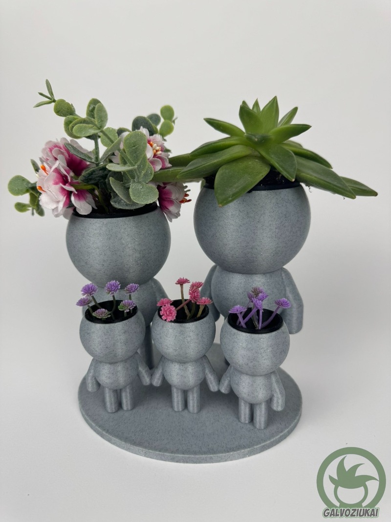 GALVOZIUKAS – Šeima su trimis vaikais - Image 2