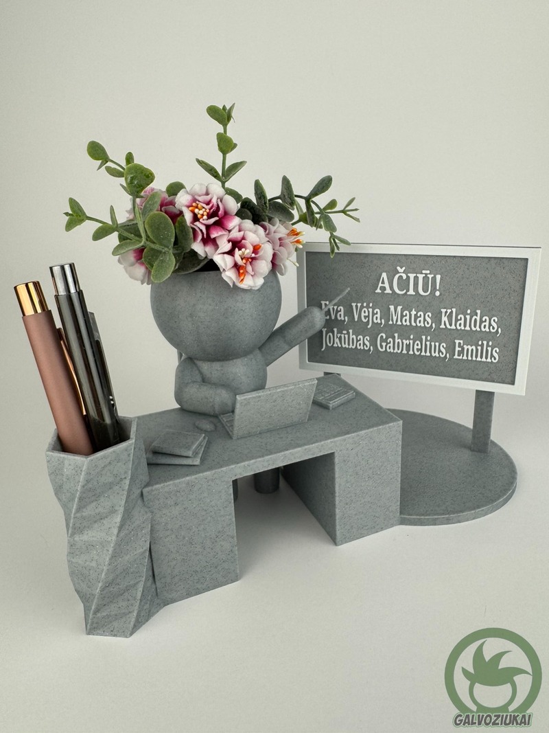 GALVOZIUKAS – Mokytojas su pieštukine